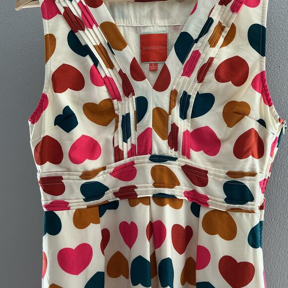 Modcloth Dresses & Skirts - Modcloth Multicolor Pintuck A Line Heart Dress Large Valentine